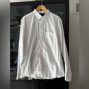 Banana Repblic White button down shirt XL